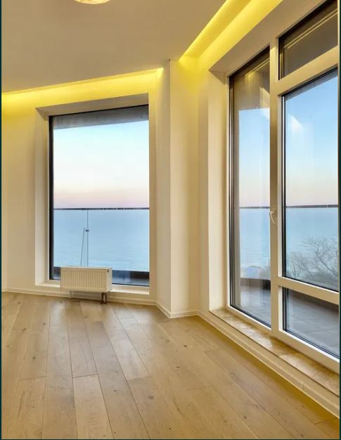 продажа многокомнатной квартиры номер A-173153 в Приморском районе, фото номер 15